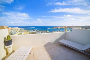 Grand Harbor View